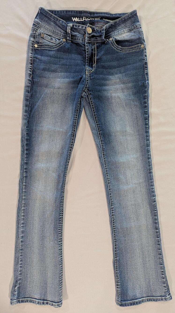 Wallflower Jeans Juniors 3 Reg Blue Med Wash Low Rise Bootcut Stretch Denim